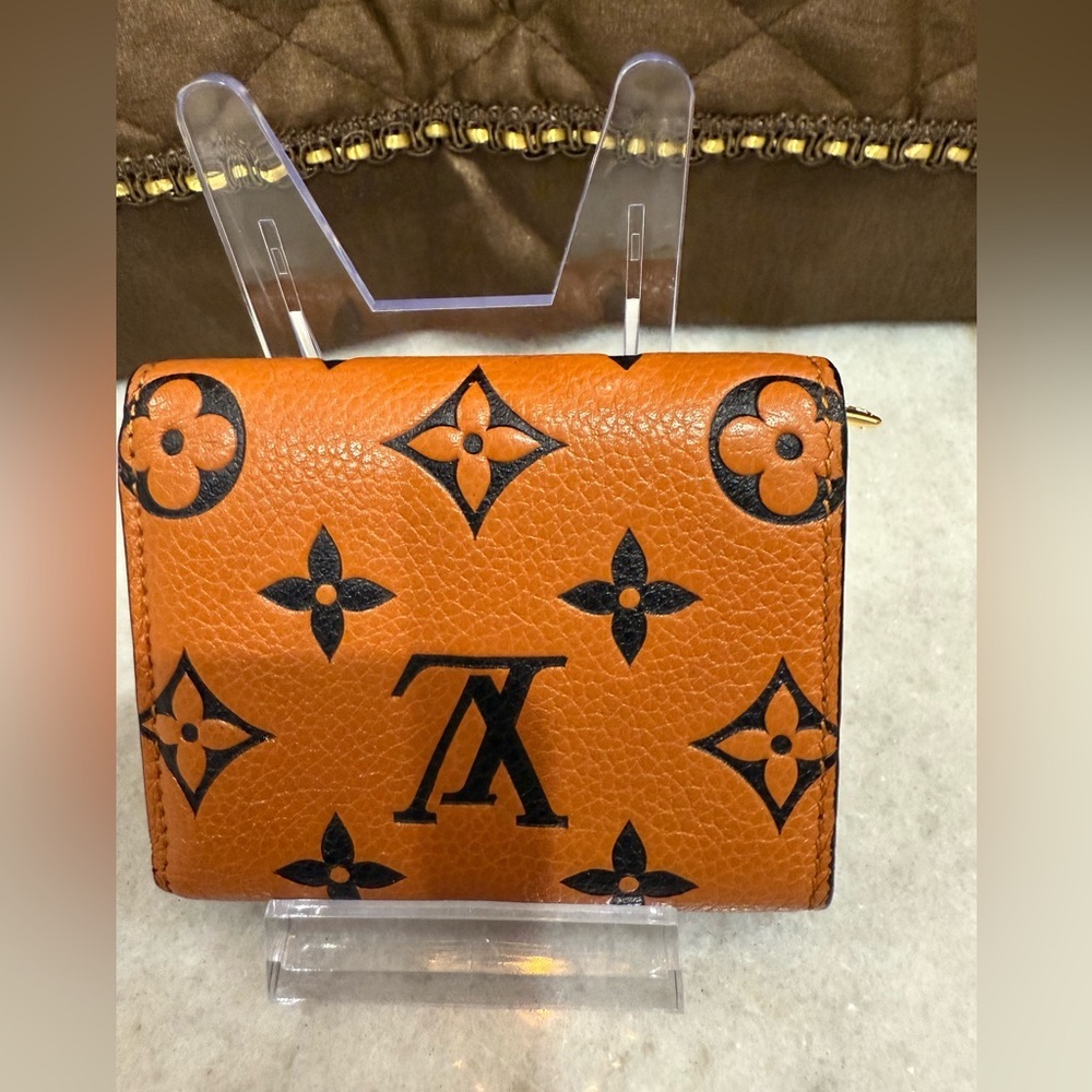 Louis Vuitton Portefeuille Zoe Monogram Trifold Wallet - Picture 2 of 14